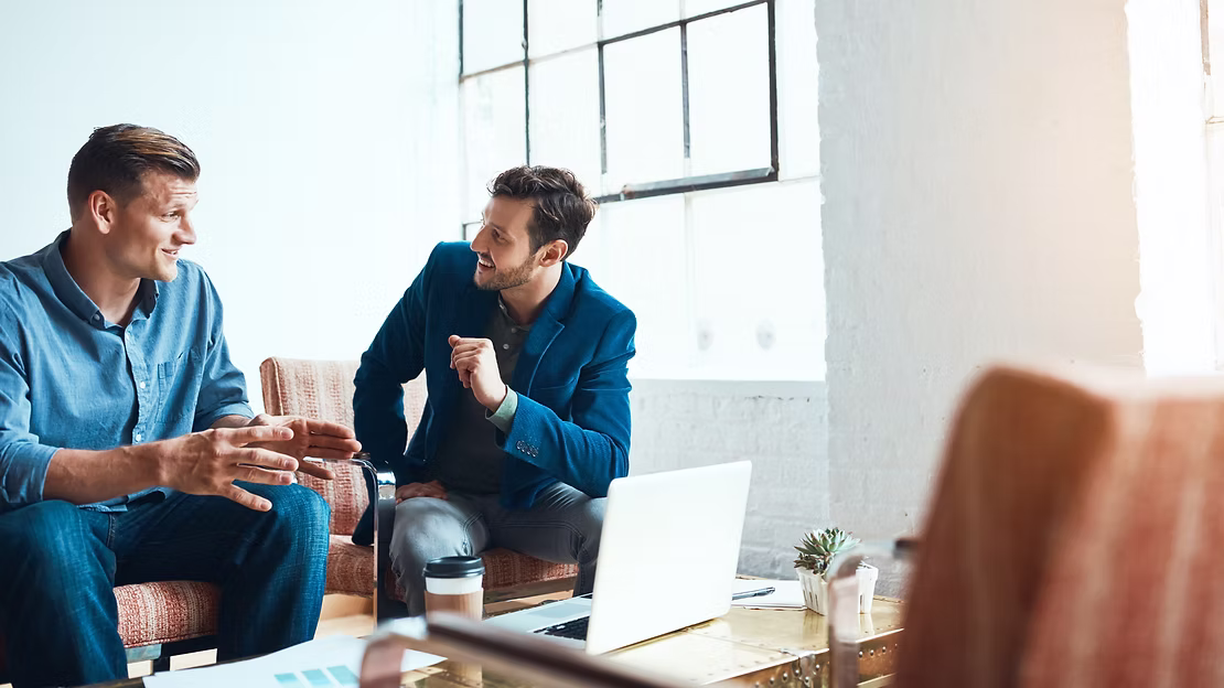 6 Leadership Lessons for New Founders (with tips)