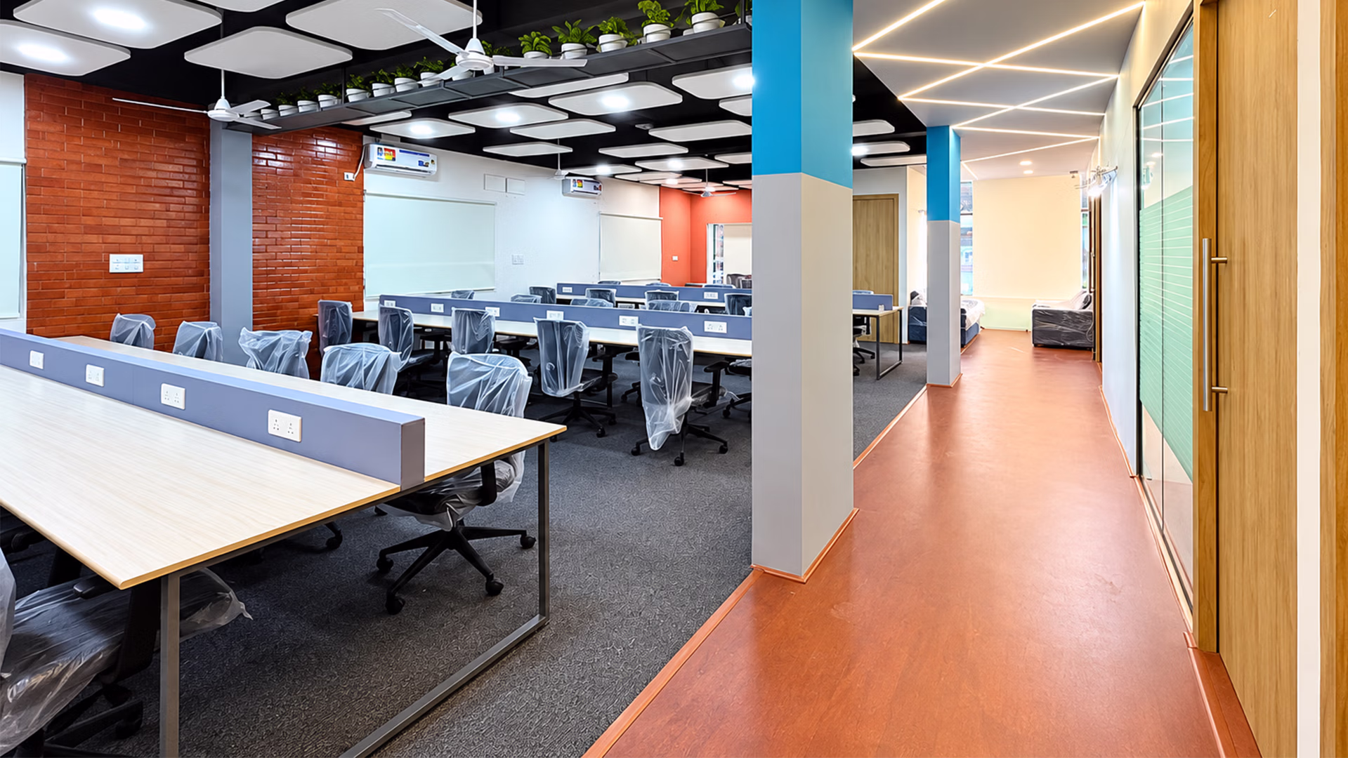 Workspace meeting room and facilities in Indiranagar office space